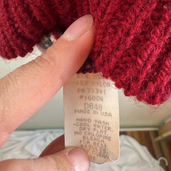 L.L. Bean Sweater Button Up Fair Isle Cardigan Women’s Large Merino Wool Red USA - Picture 7 of 10